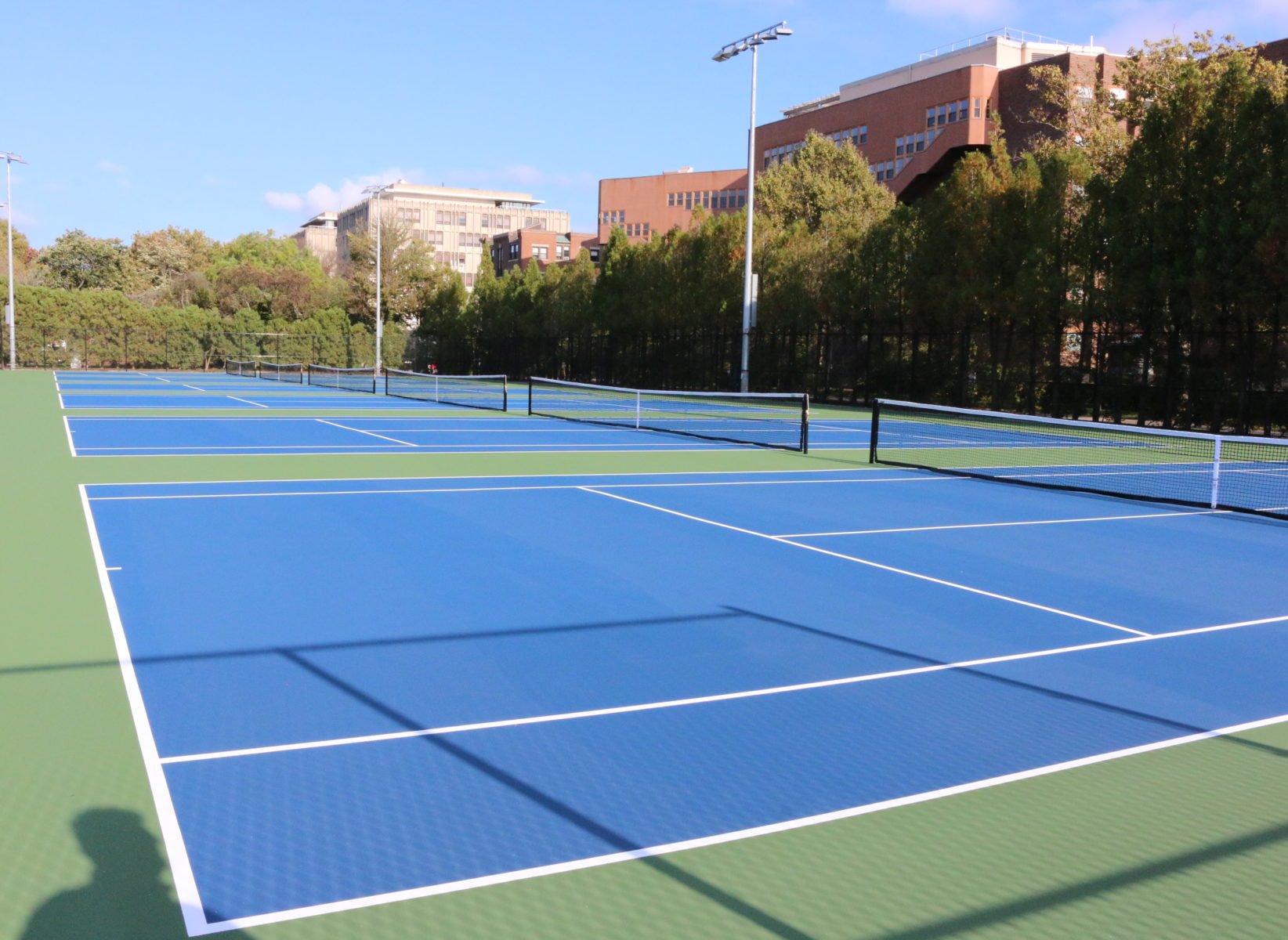 dupont outdoor tennis courts